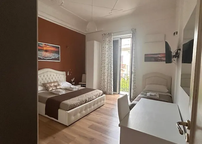 Emanuela 4*